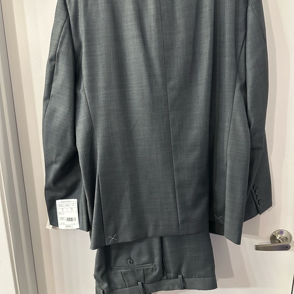 Calvin Klein Men's Size 44 Wool Grey Suit & 37W $699 NWT - Picture 5 of 8